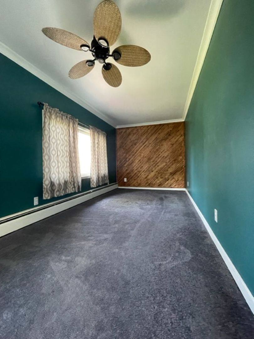 House for rent at 18964 Deering St, Livonia, MI 48152