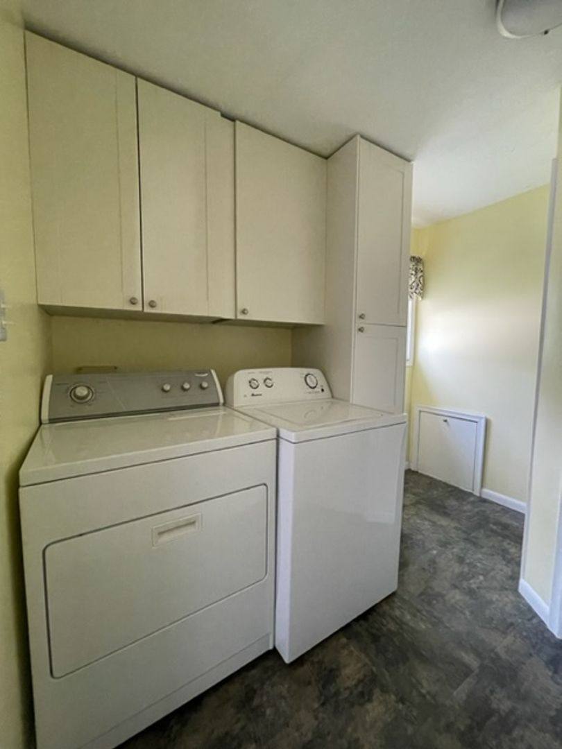 House for rent at 18964 Deering St, Livonia, MI 48152