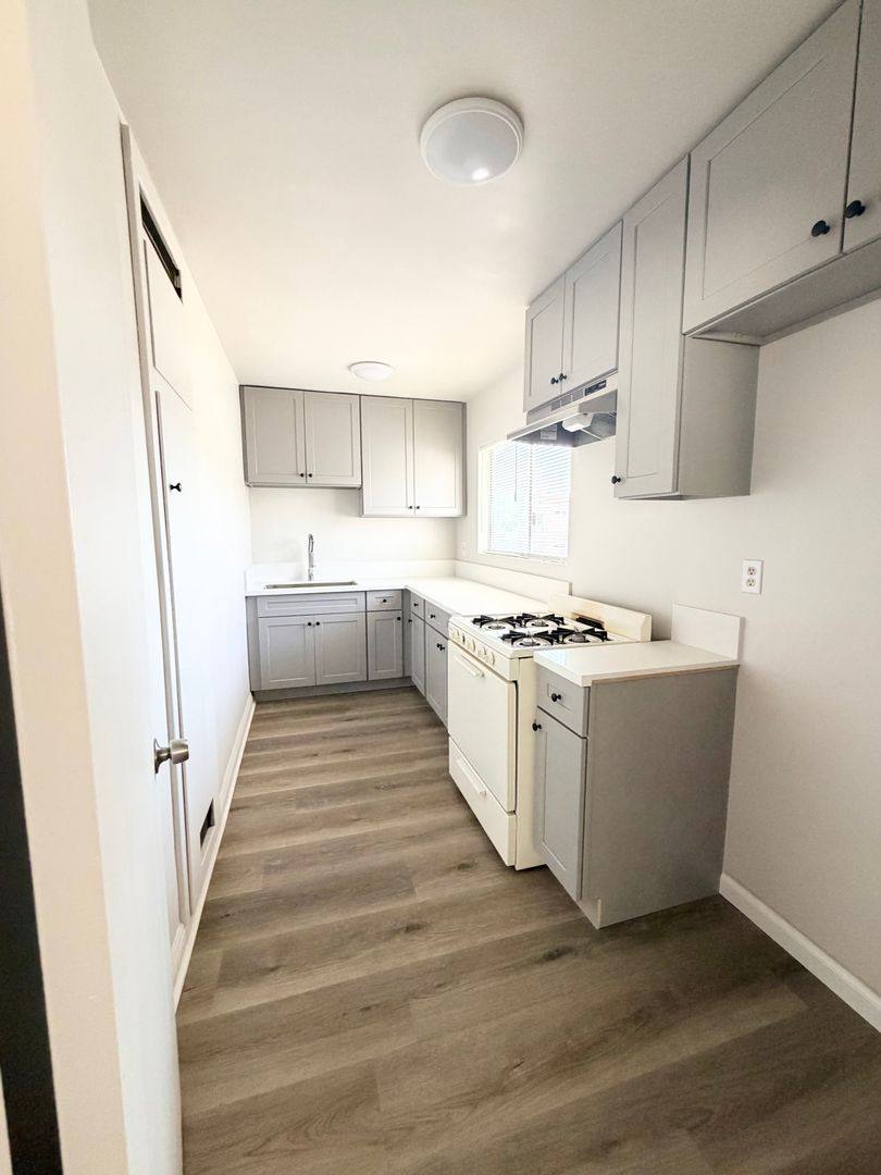 Apartment for rent at 7238 - 7246 N Lotus Ave, San Gabriel, CA 91775