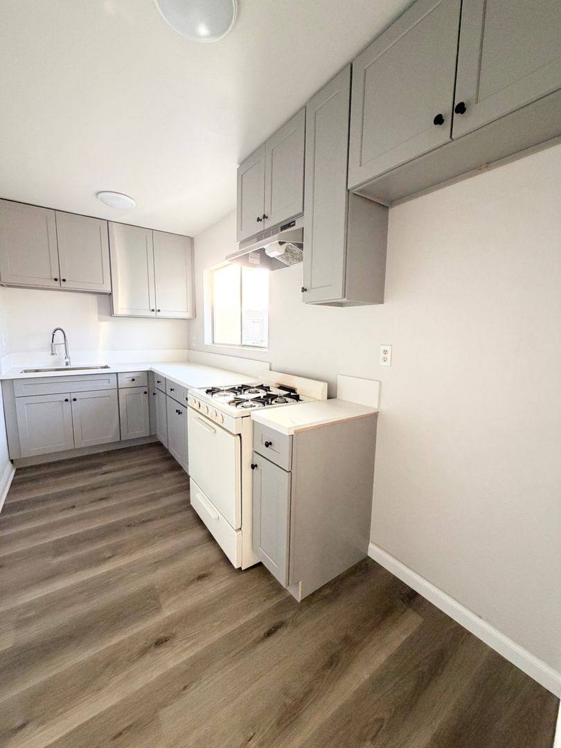 Apartment for rent at 7238 - 7246 N Lotus Ave, San Gabriel, CA 91775
