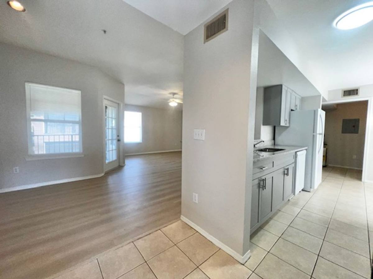 Apartment for rent at 420 Summit Ridge Place, Longwood, FL 32779