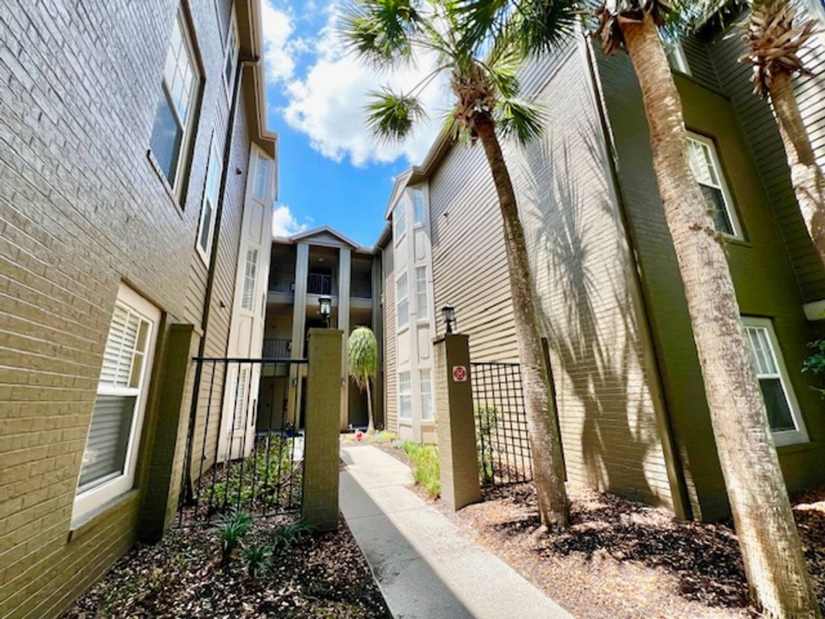 Apartment for rent at 420 Summit Ridge Place, Longwood, FL 32779