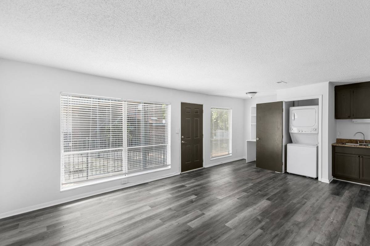 Townhouse for rent at 1504 14th Ave S, Birmingham, AL 35205