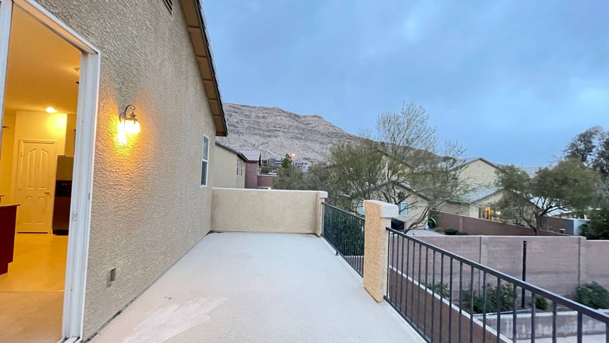House for rent at 10160 Hollis Mountain Ave, Las Vegas, NV 89148