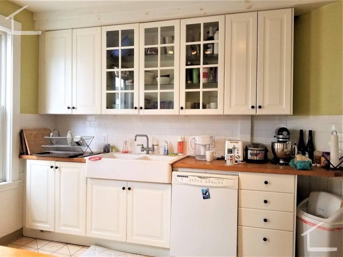 Apartment for rent at 119 Browne St, Brookline, MA 02446