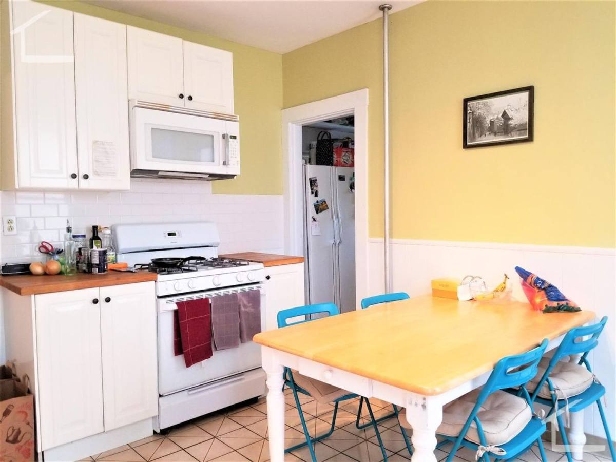 Apartment for rent at 119 Browne St, Brookline, MA 02446