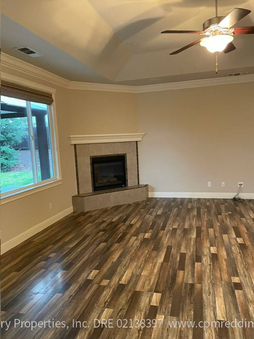 House for rent at 3491 Carlsbad Lane, Redding, CA 96002
