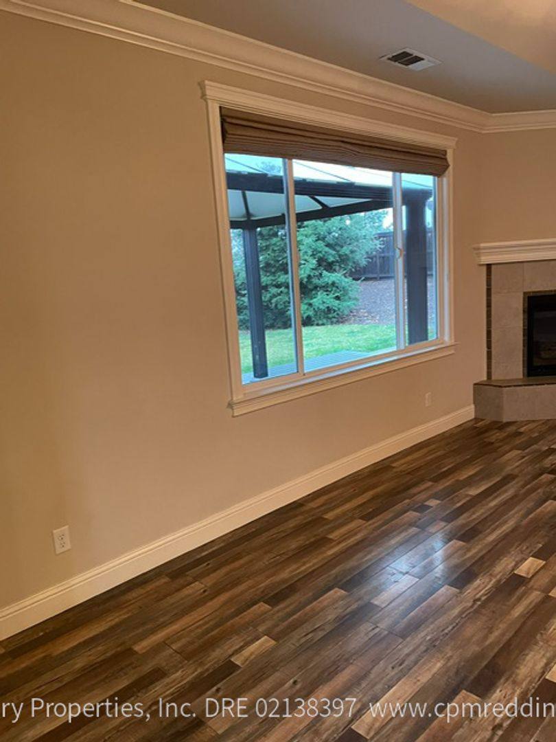House for rent at 3491 Carlsbad Lane, Redding, CA 96002