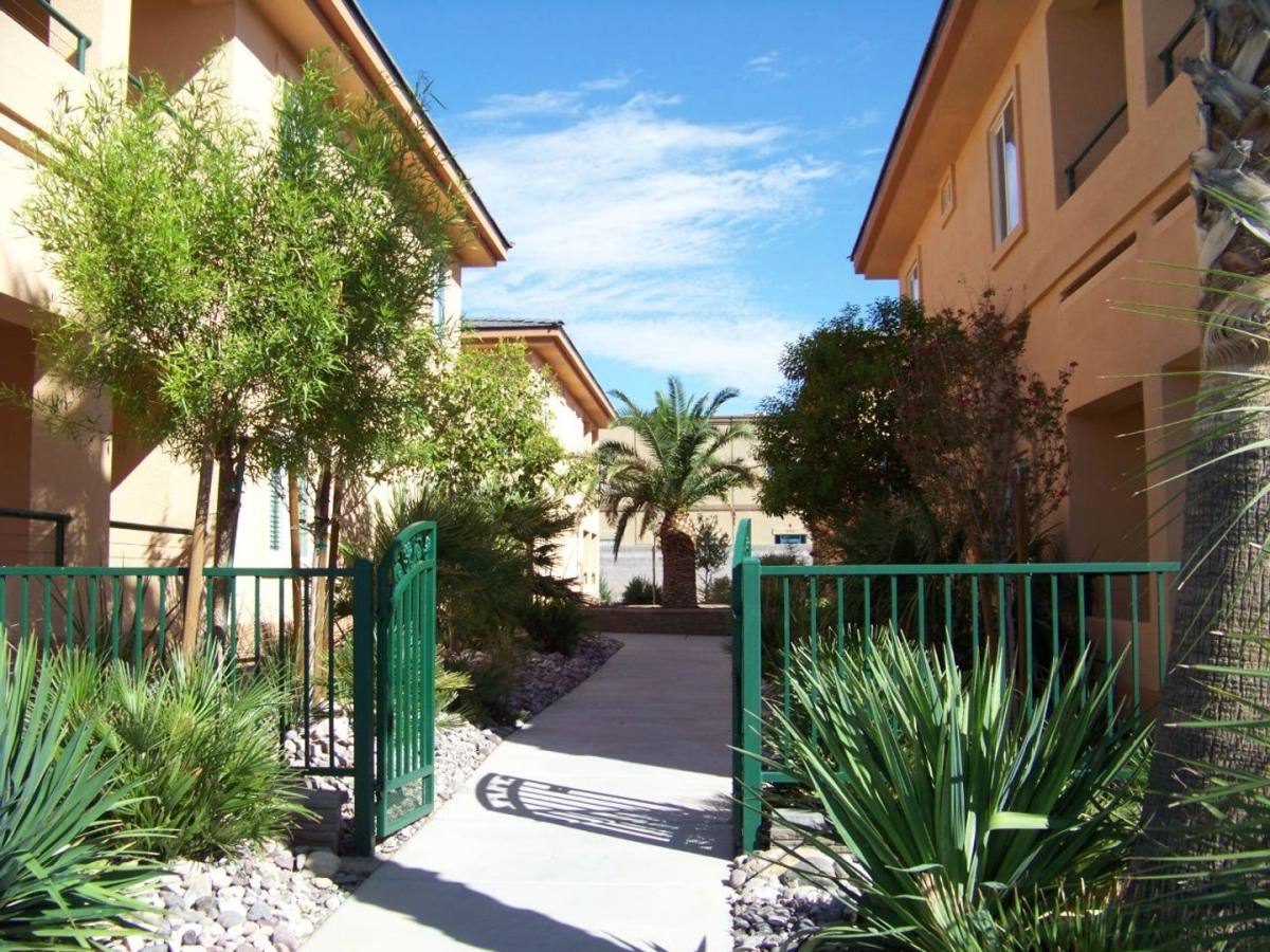 Apartment for rent at 400 Hillside Dr, Mesquite, NV 89027