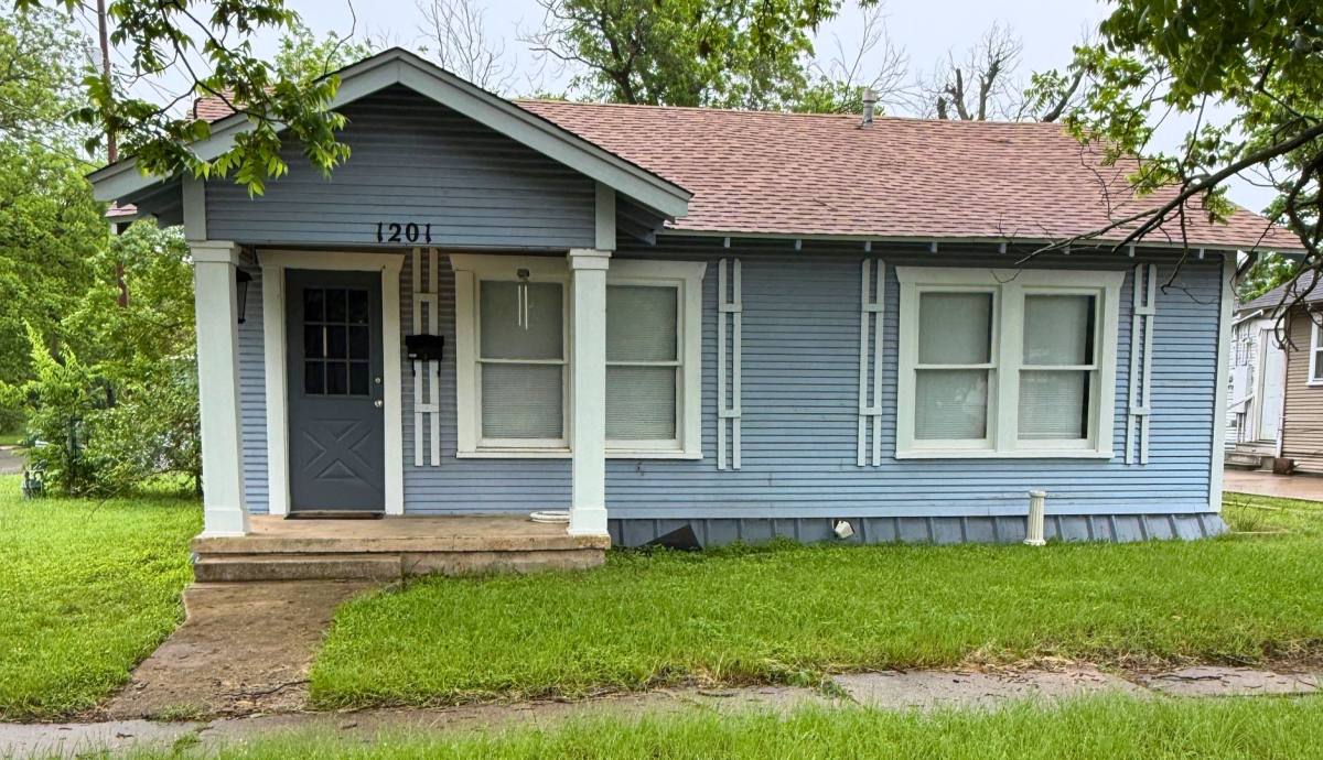 House for rent at 1201 S 25th St, Temple, TX 76504