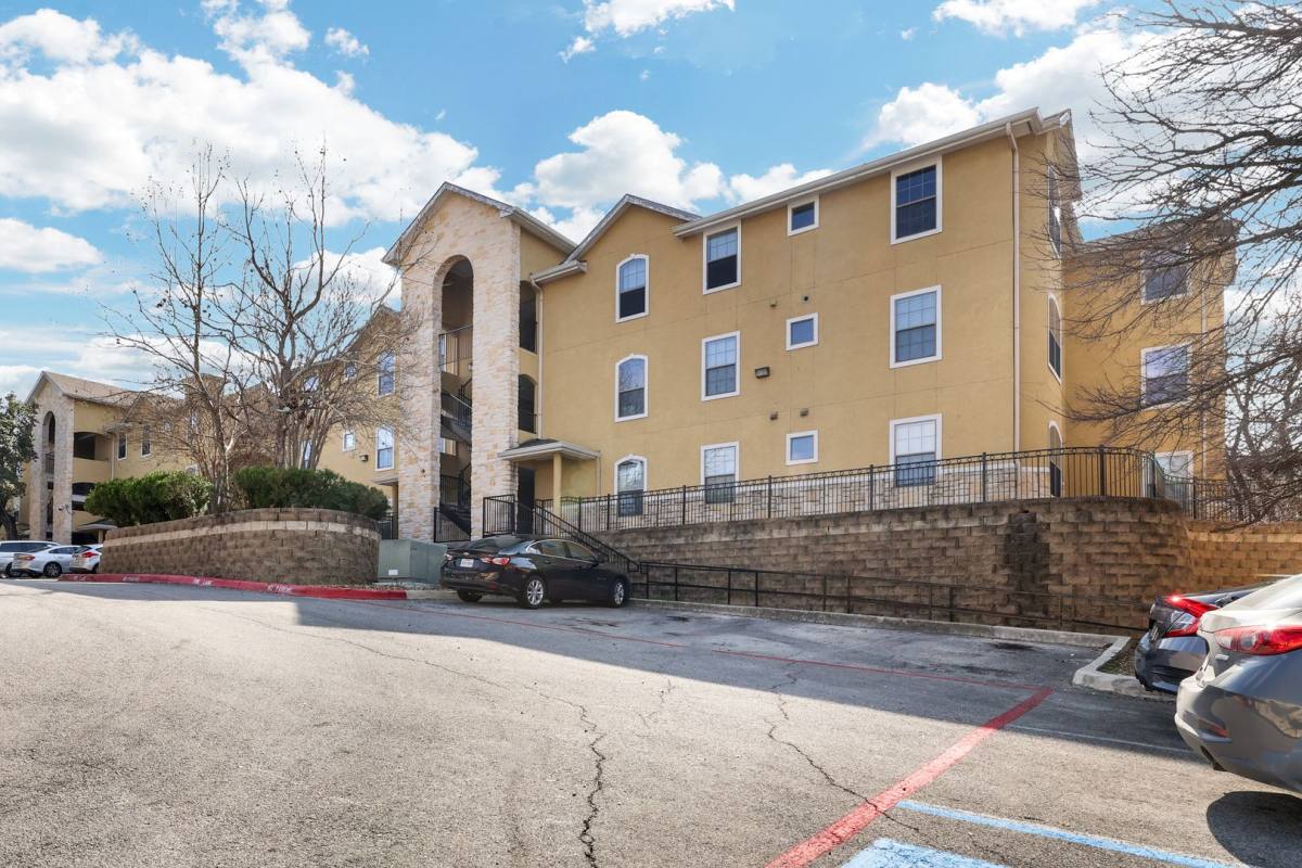 Apartment for rent at 7323 Snowden Rd, San Antonio, TX 78240