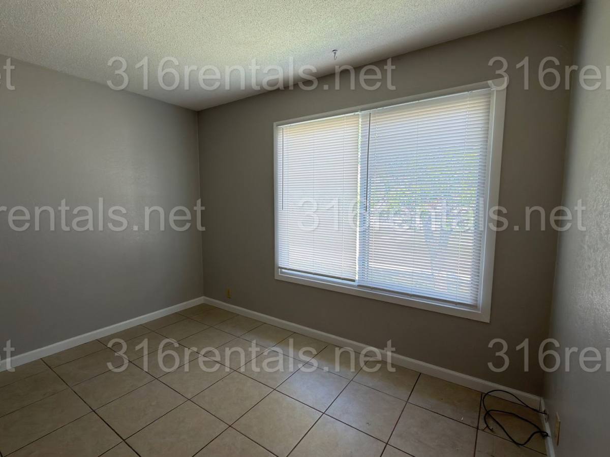 Apartment for rent at 236 Broadview, El Dorado, KS 67042