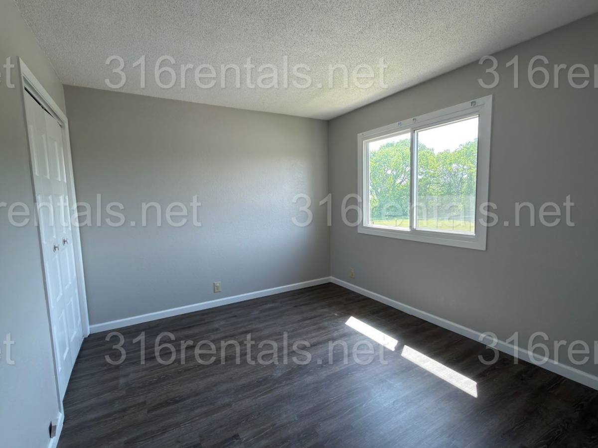 Apartment for rent at 236 Broadview, El Dorado, KS 67042