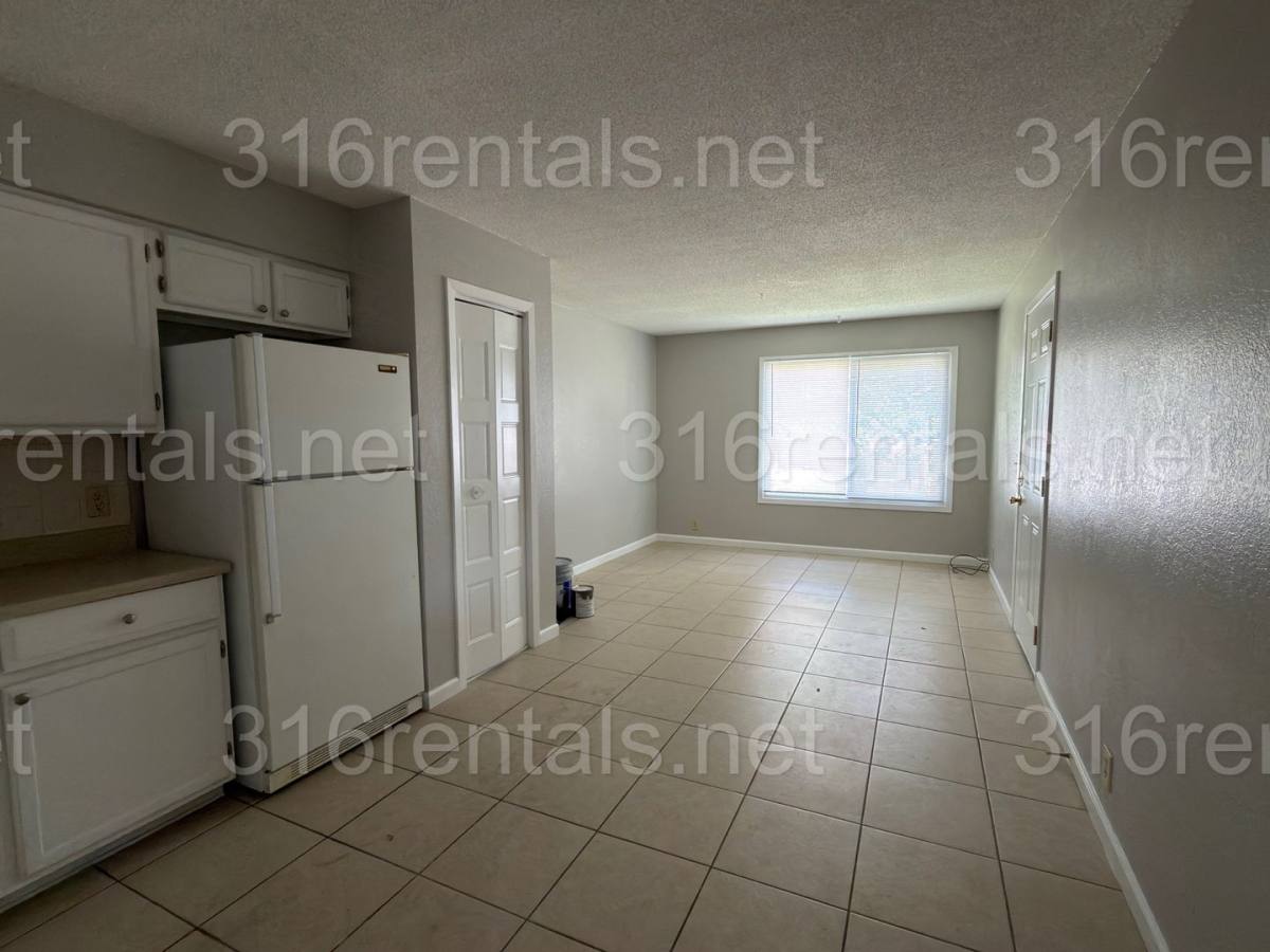 Apartment for rent at 236 Broadview, El Dorado, KS 67042