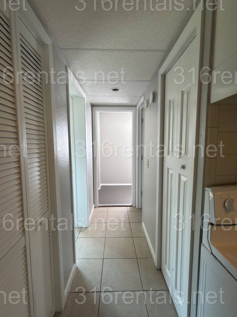 Apartment for rent at 236 Broadview, El Dorado, KS 67042