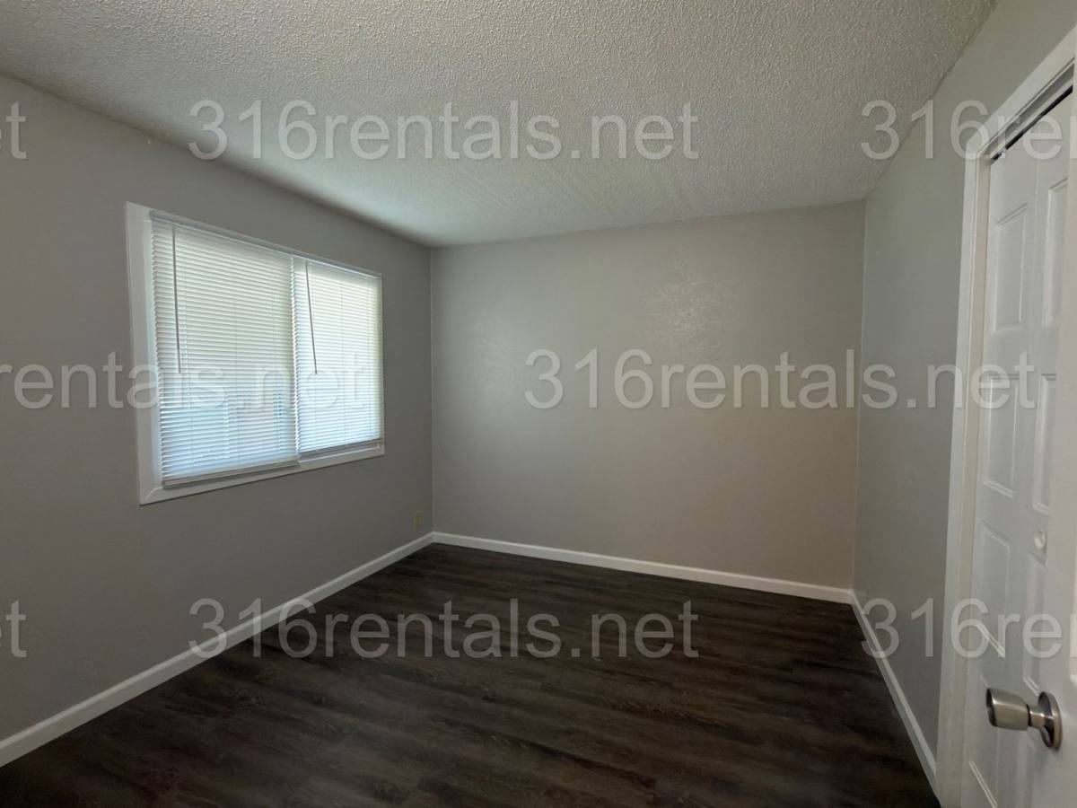 Apartment for rent at 236 Broadview, El Dorado, KS 67042