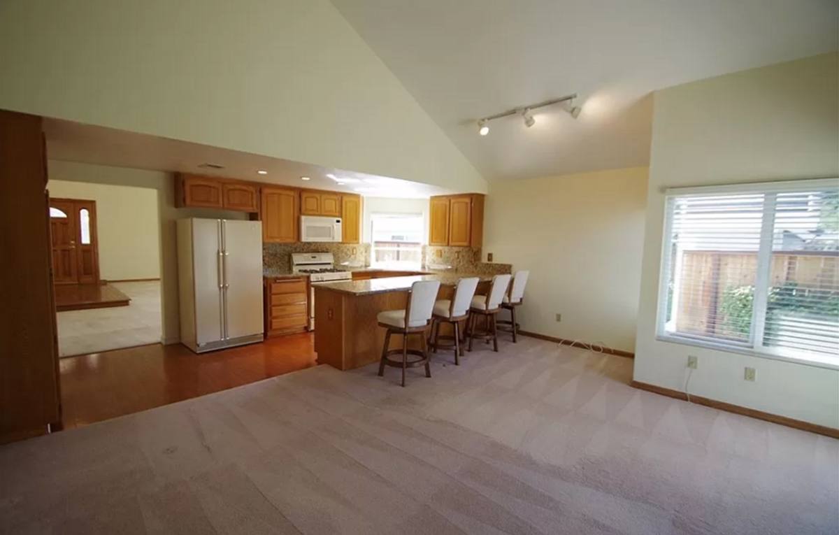House for rent at 6797 Oak Forest Dr, Oak Park, CA 91377