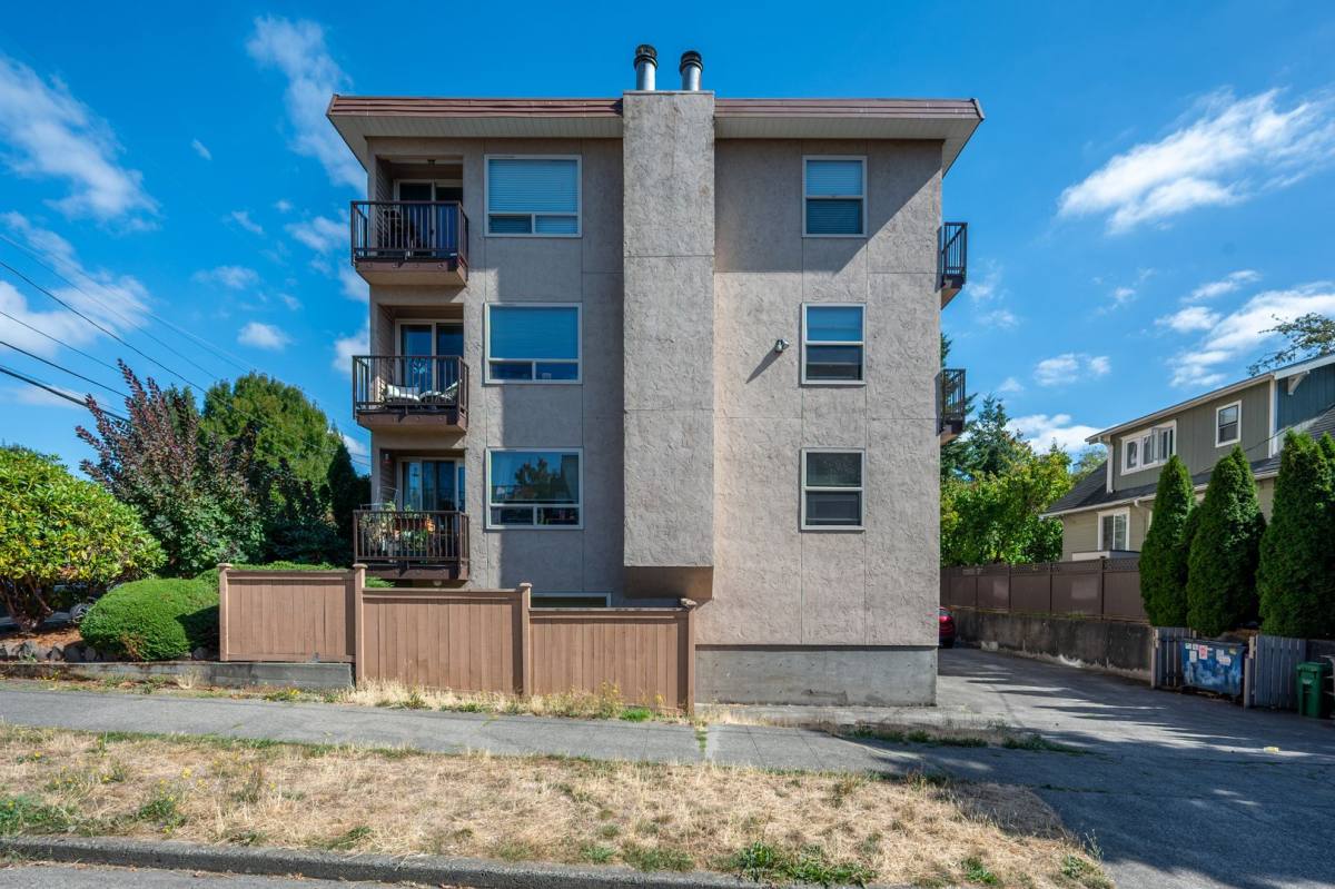 1201 N 44th St, Seattle, WA 98103
