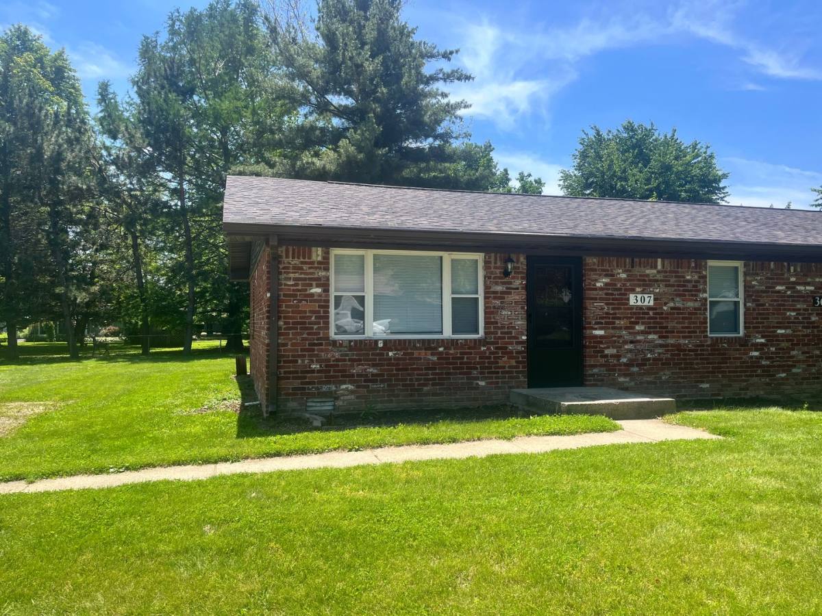 Apartment for rent at 307 Sunset Lane, Arcadia, IN 46030