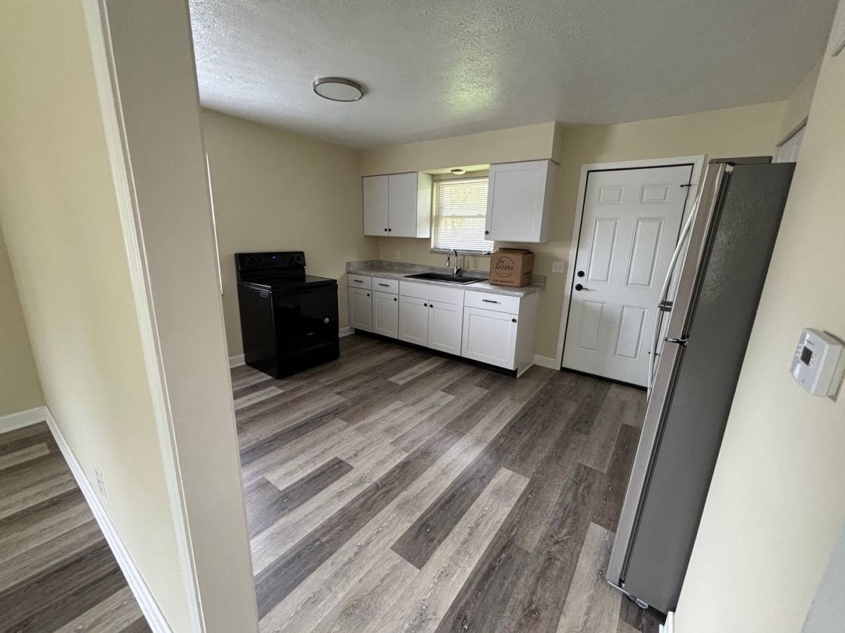 Apartment for rent at 307 Sunset Lane, Arcadia, IN 46030