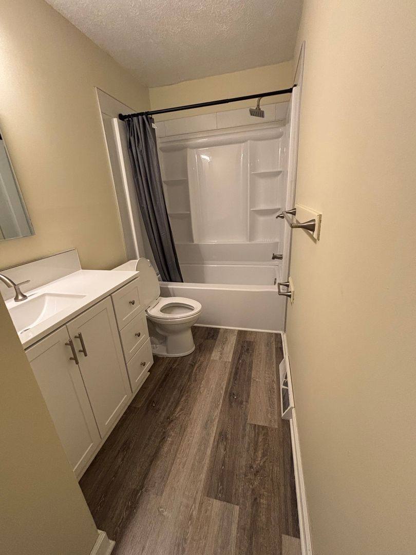 Apartment for rent at 307 Sunset Lane, Arcadia, IN 46030