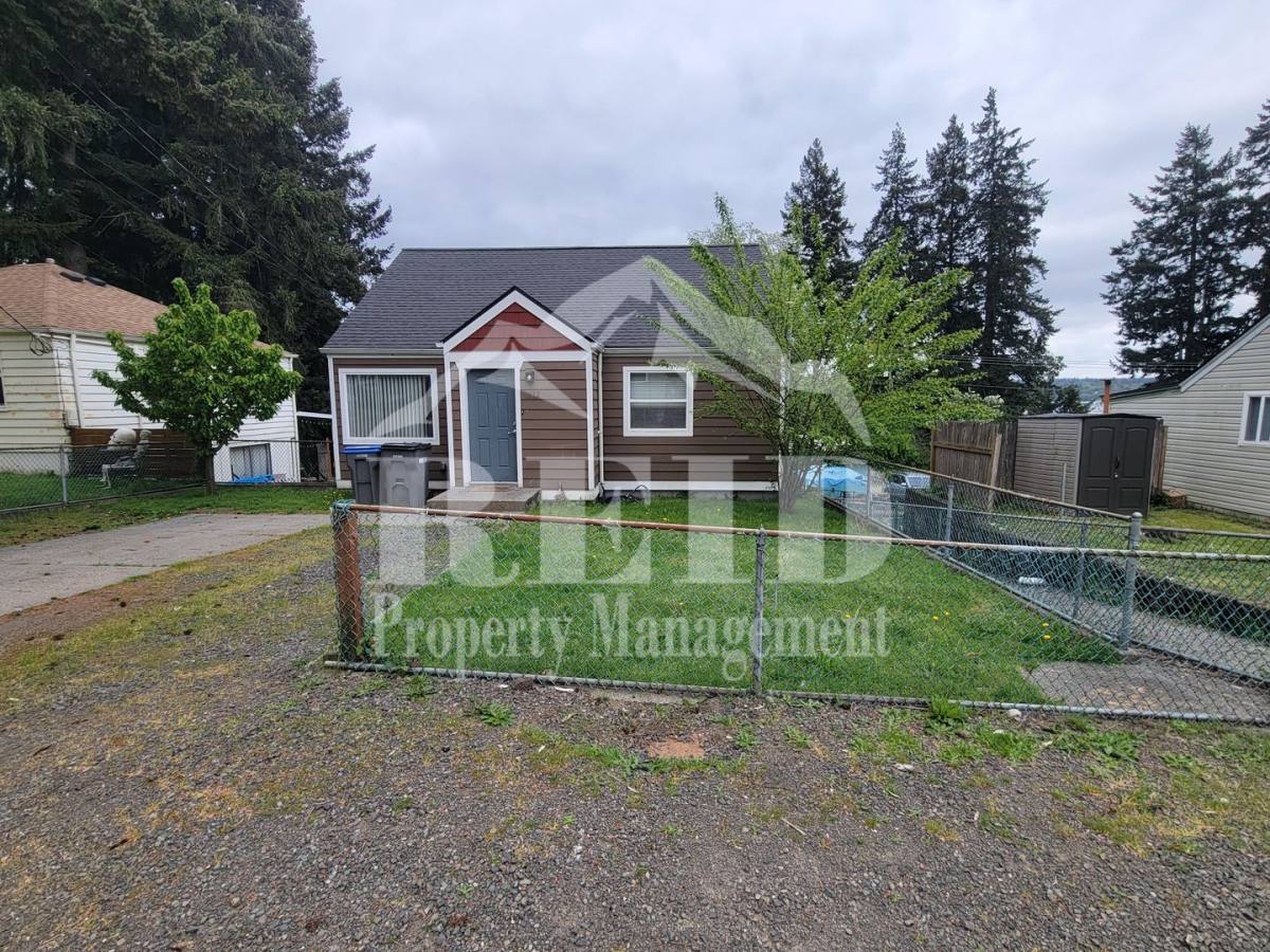 House for rent at 1212 Evans Ave W, Bremerton, WA 98312