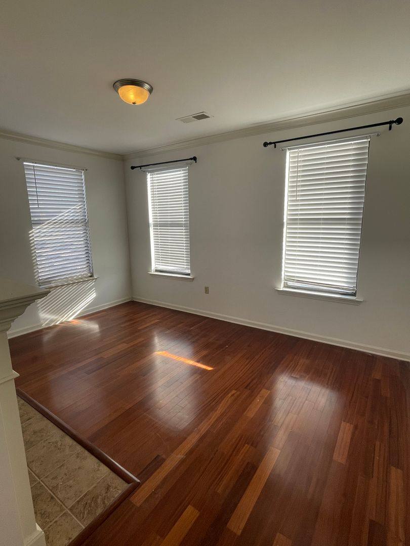 Condo for rent at 731 Litty Court, Memphis, TN 38103