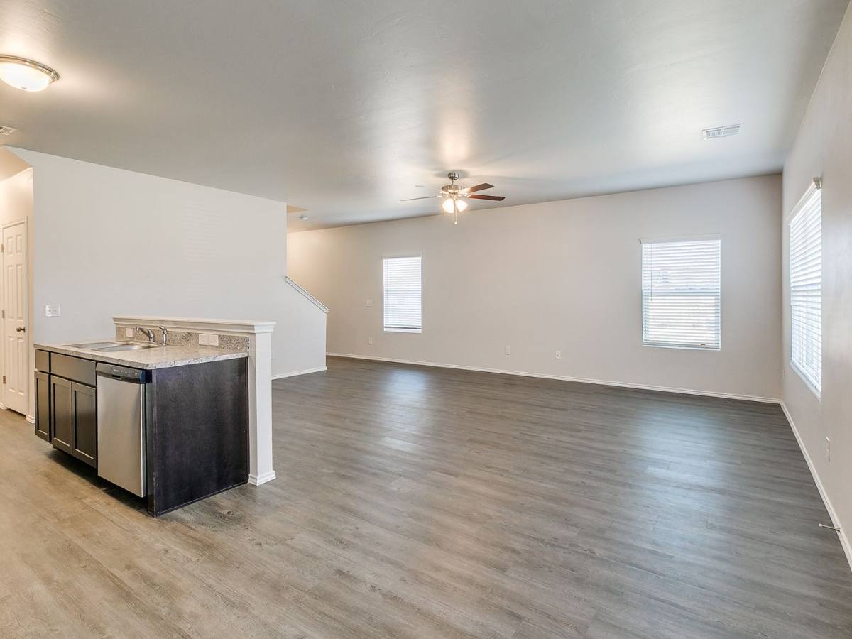 House for rent at 9513 Black Tail Circle, Yukon, OK 73099