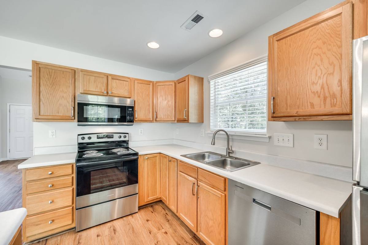 Townhouse for rent at 14139 Tranters Creek Lane, Charlotte, NC 28273