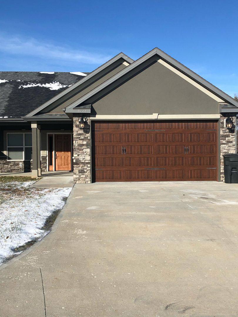 Townhouse for rent at 11661 Ridgeway Court, Saint Joseph, MO 64505
