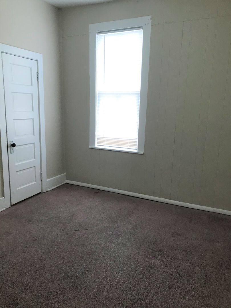 Apartment for rent at 402 S 4th St, Lafayette, IN 47901