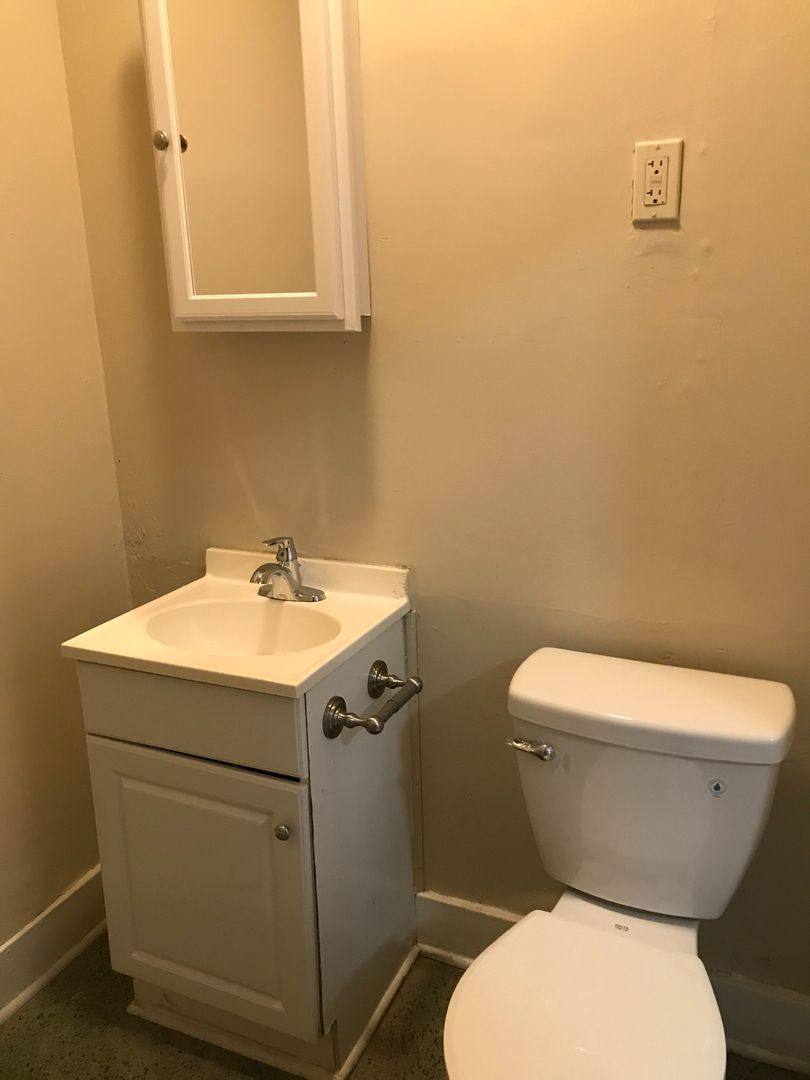 Apartment for rent at 402 S 4th St, Lafayette, IN 47901