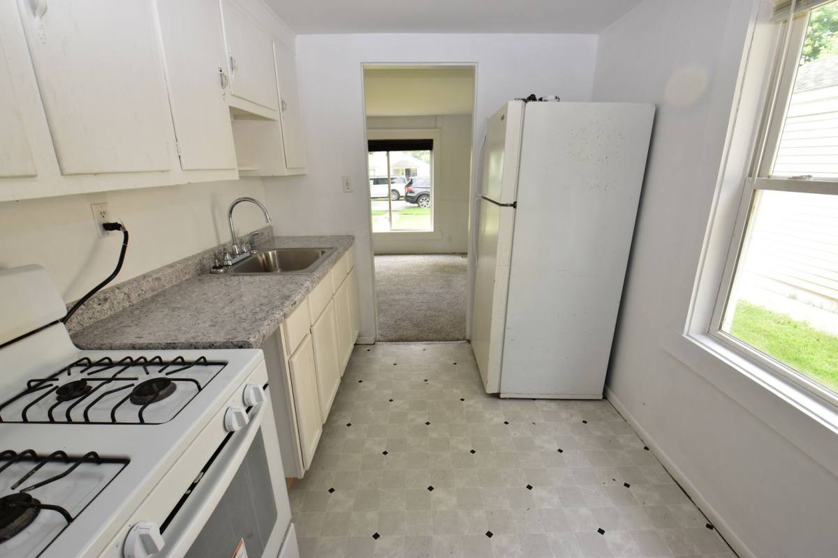 House for rent at 929 Beale St, South Bend, IN 46616