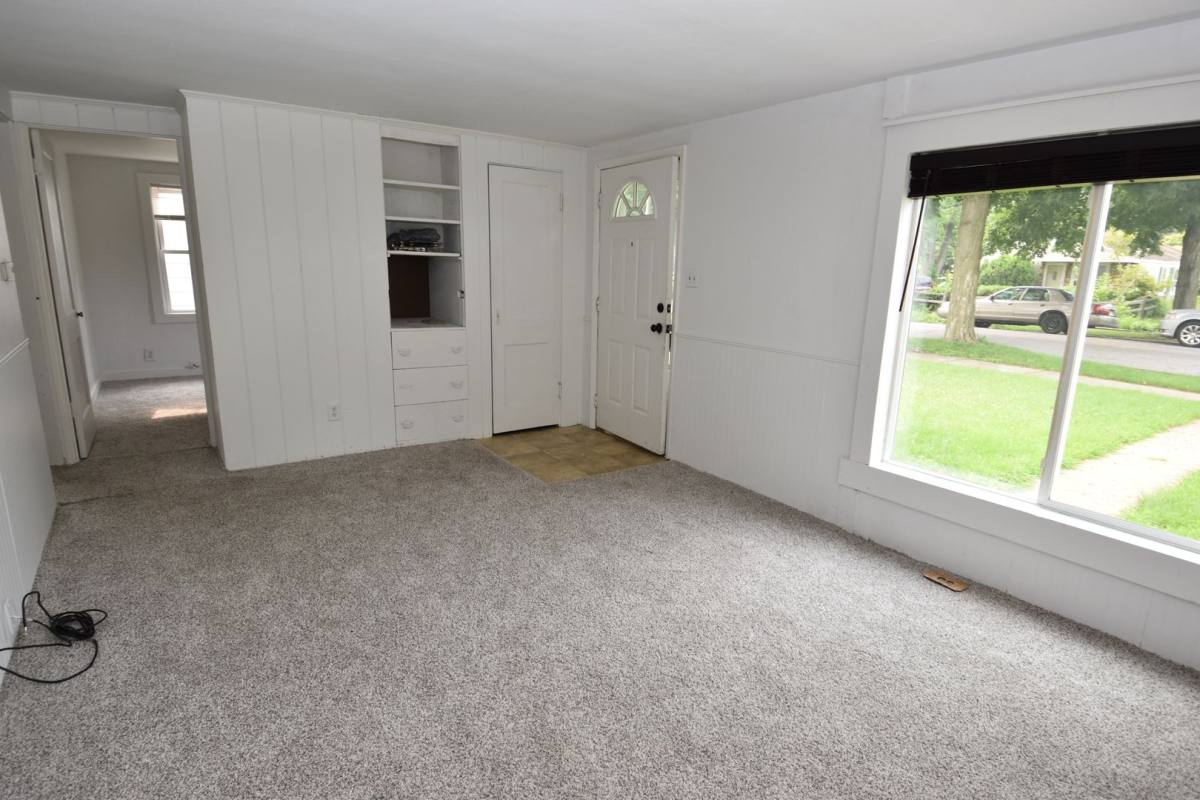 House for rent at 929 Beale St, South Bend, IN 46616