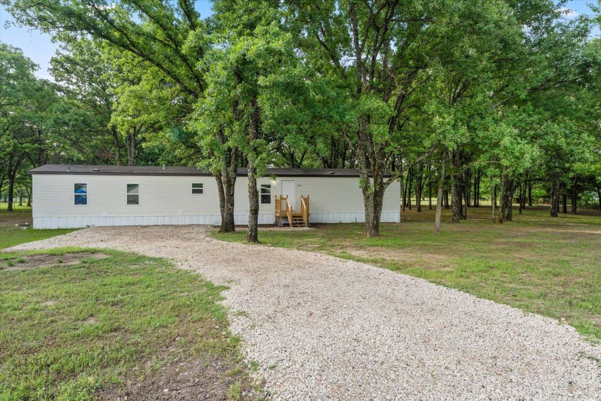 House for rent at 367 Box Rd, Mabank, TX 75156