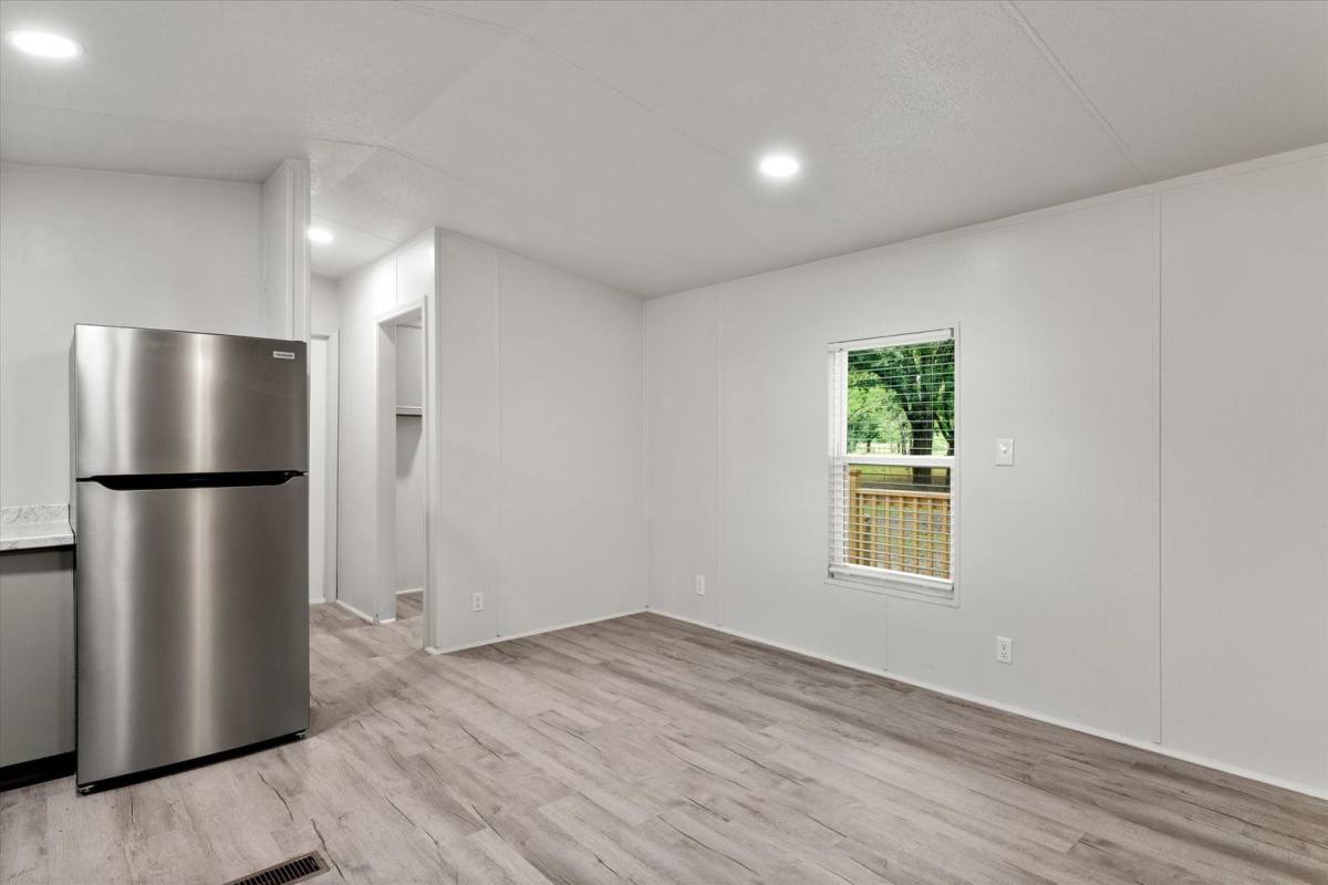 House for rent at 367 Box Rd, Mabank, TX 75156