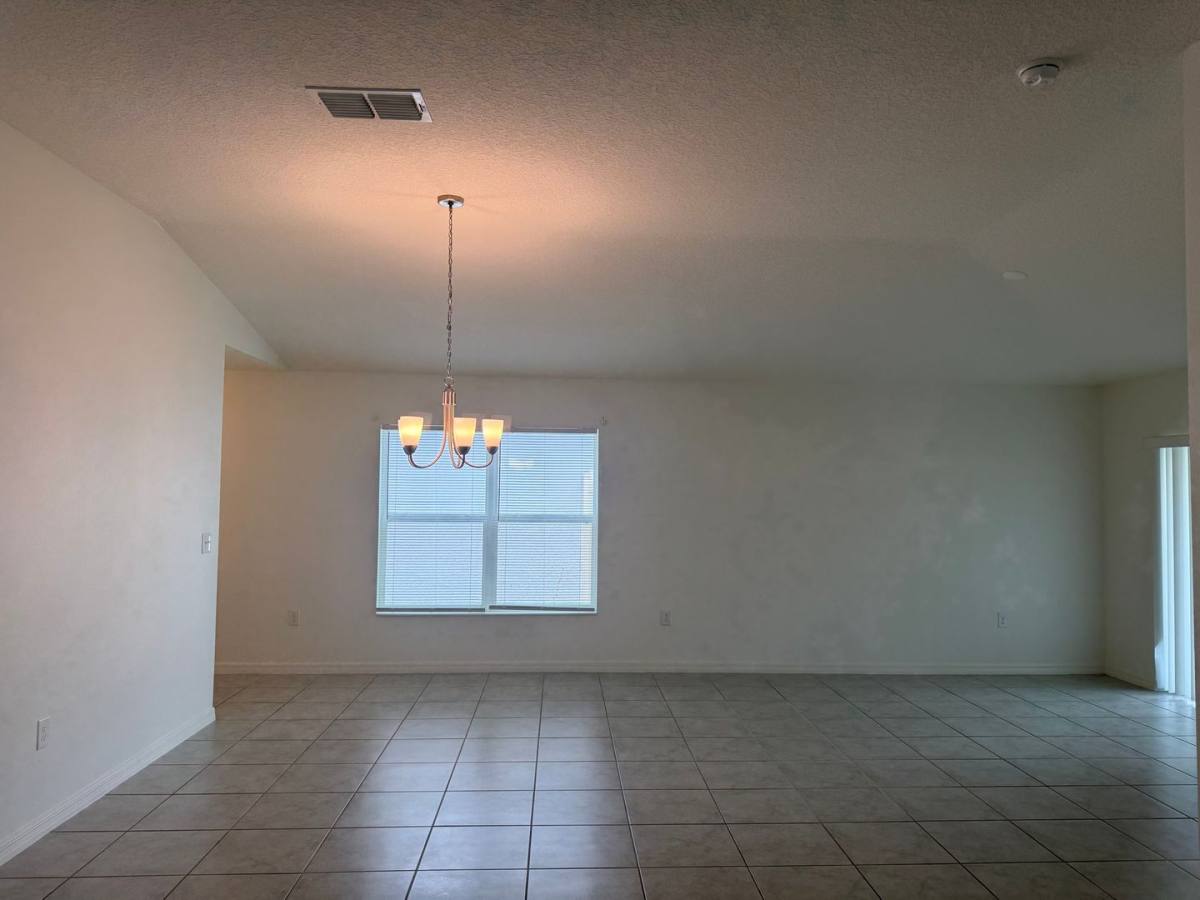 House for rent at 711 Scrub Oak Hammock Rd, Davenport, FL 33837
