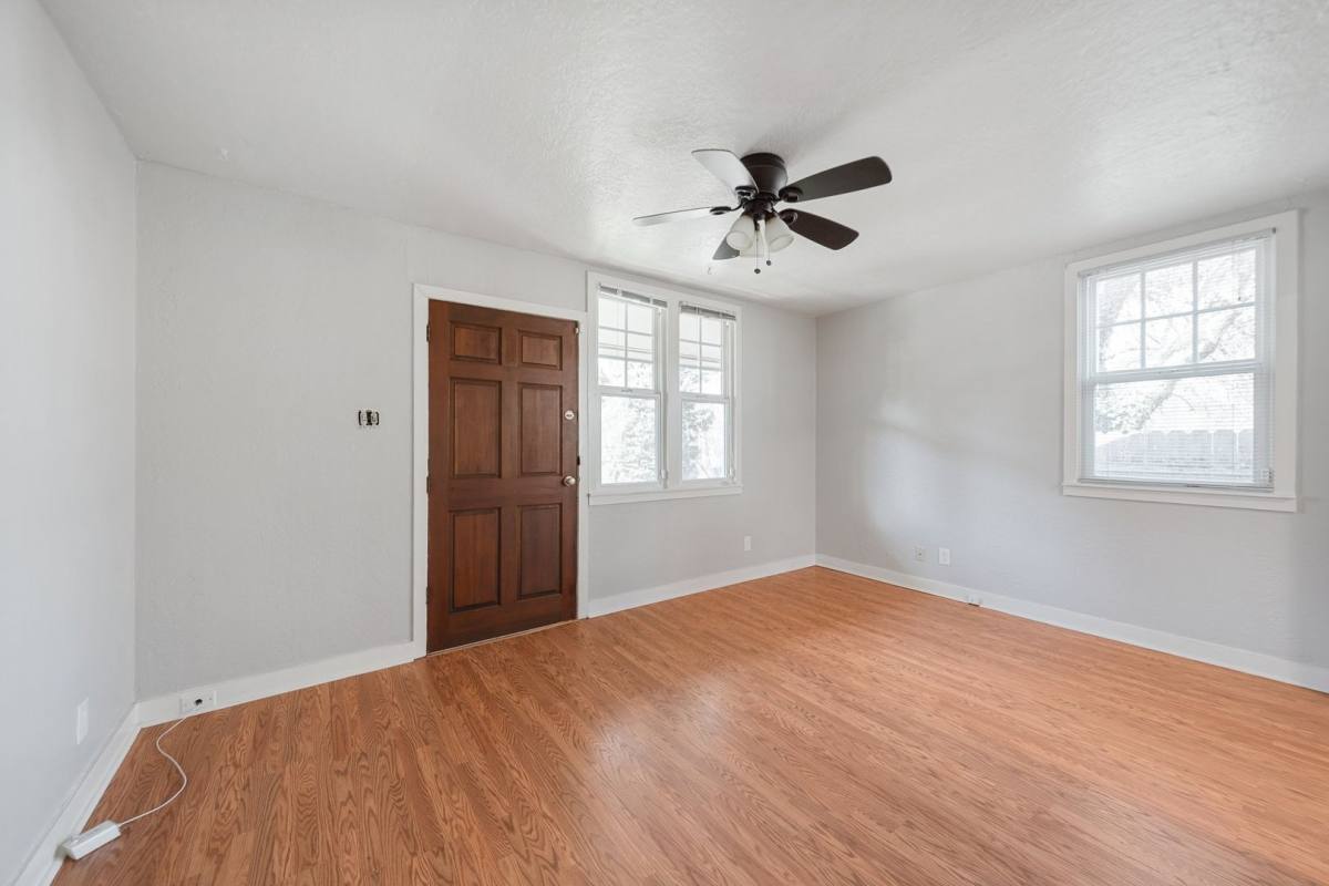 House for rent at 6832 SE 50th St, Portland, OR 97206