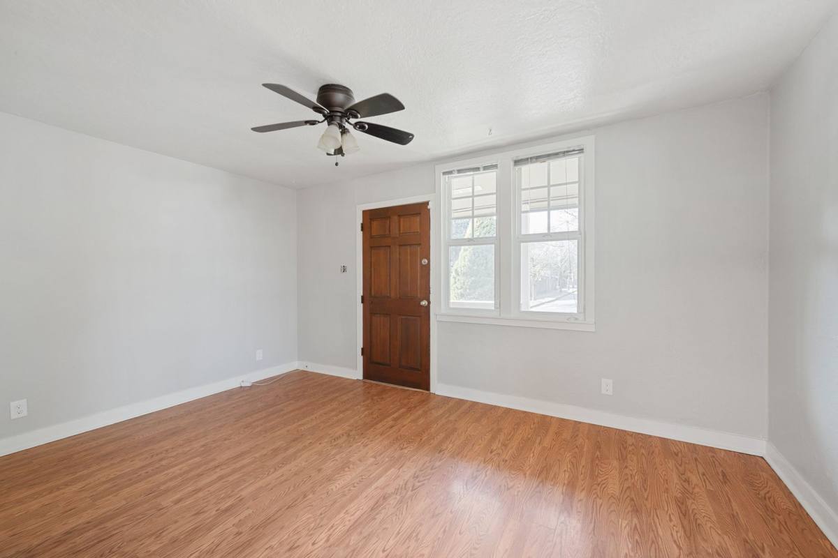House for rent at 6832 SE 50th St, Portland, OR 97206