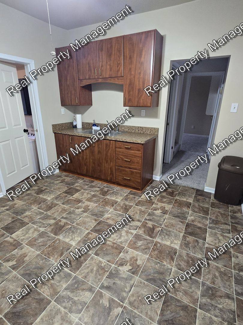 House for rent at 401 N Grant St, Crown Point, IN 46307