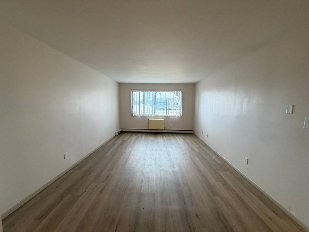 Apartment for rent at 1688 Shawano Ave, Green Bay, WI 54303