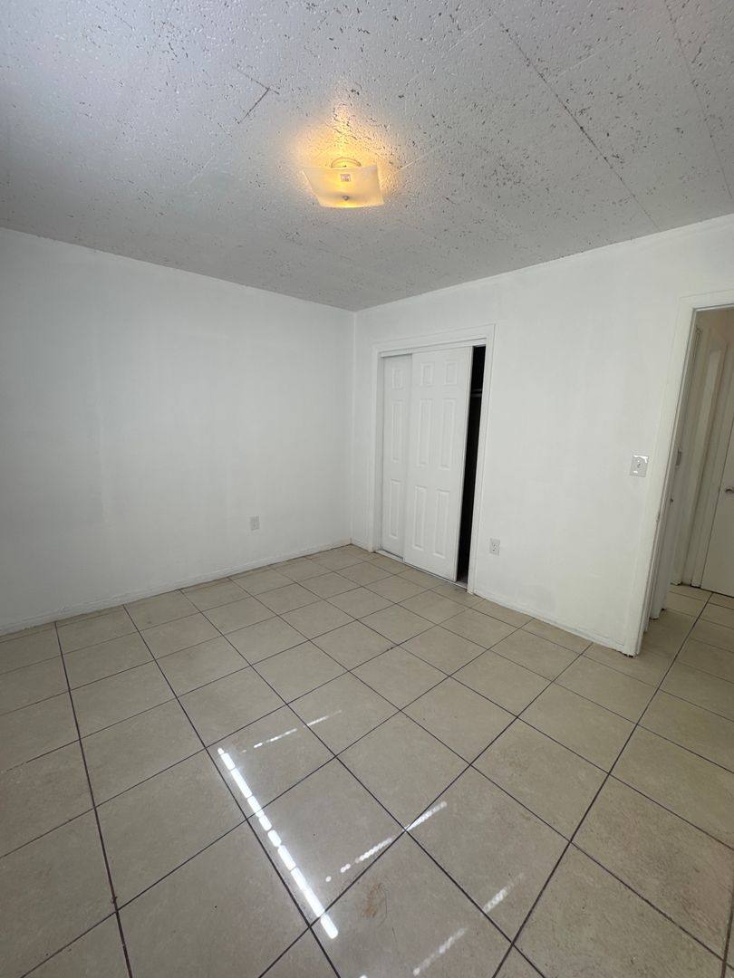Apartment for rent at 1750 NE 149 St, Miami, FL 33181