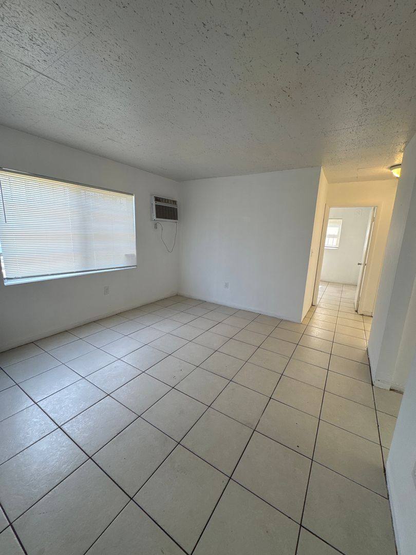 Apartment for rent at 1750 NE 149 St, Miami, FL 33181