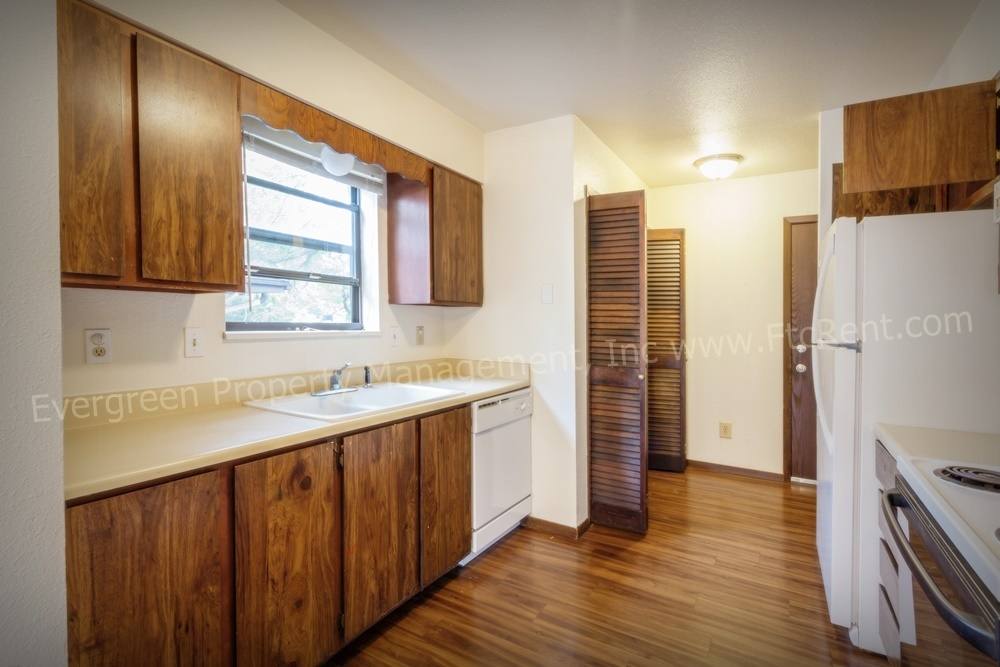 Apartment for rent at 904-906 Camelot Court, Fort Collins, CO 80525