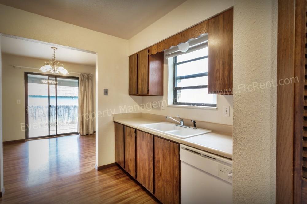 Apartment for rent at 904-906 Camelot Court, Fort Collins, CO 80525