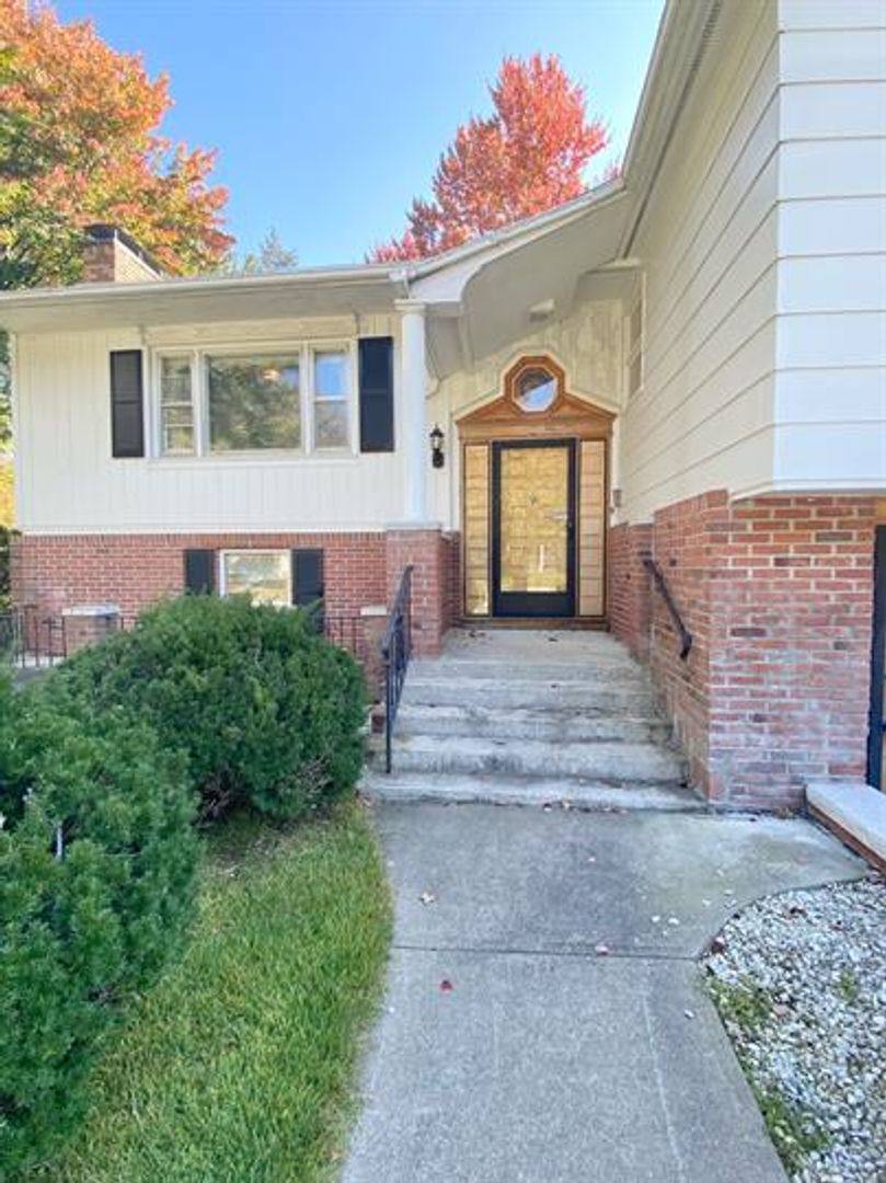 House for rent at 8 Greenwood Ave, Essex, VT 05451