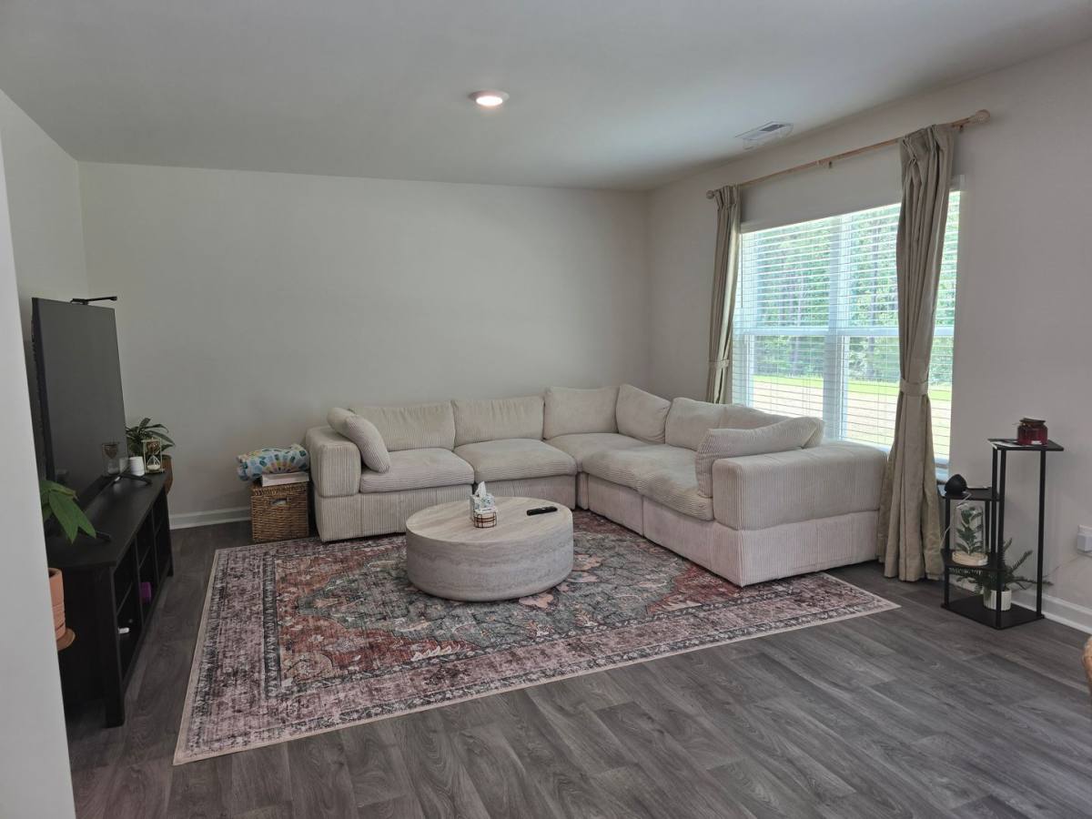 House for rent at 266 Palm Dr, Sanford, NC 27332