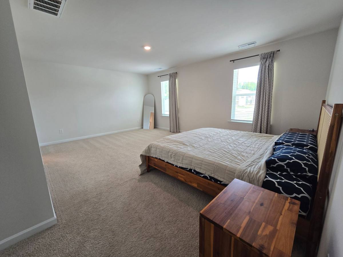 House for rent at 266 Palm Dr, Sanford, NC 27332