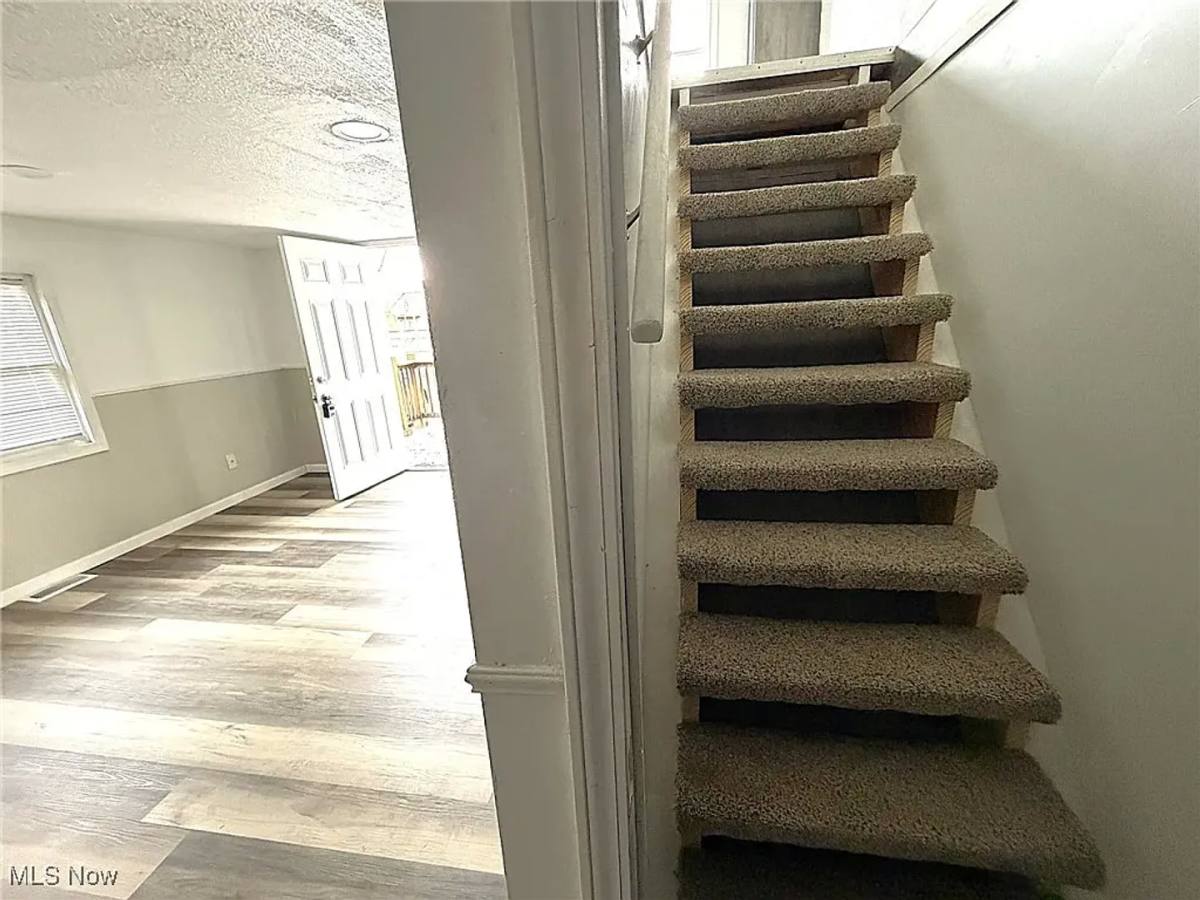 Apartment for rent at 906 Daniels Ave, Lima, OH 45805
