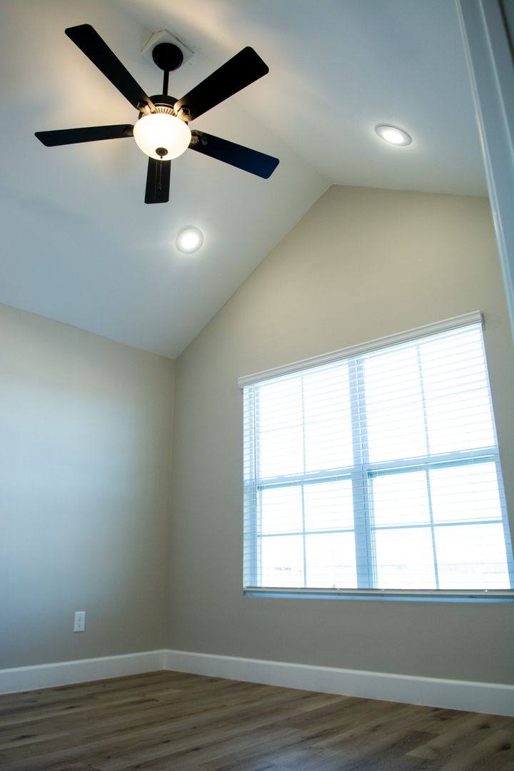 Townhouse for rent at 432 Blue Springs St, Decatur, AR 72722